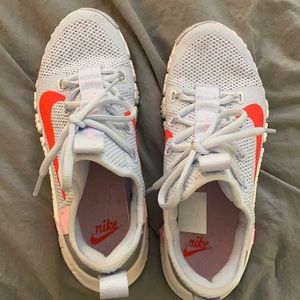 Women’s Nike metcon